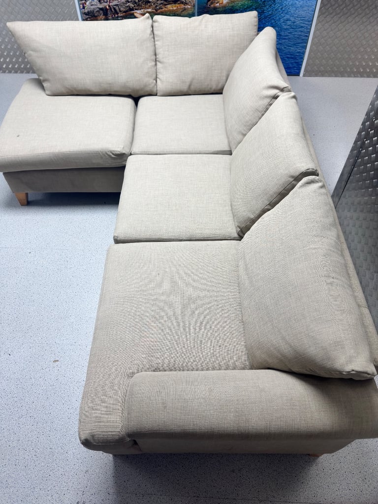 🚚 FREE DELIVERY- Beige Corner Sofa