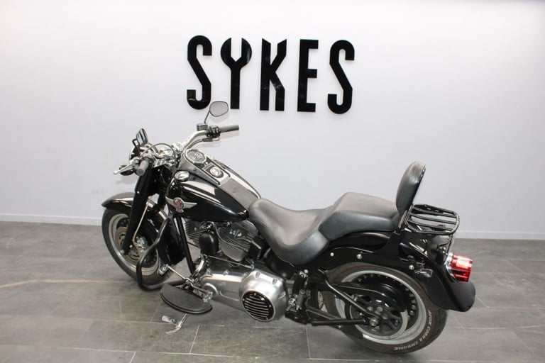 2010 Harley-Davidson FLSTFB Softail Fat Boy Special in Vivid Black