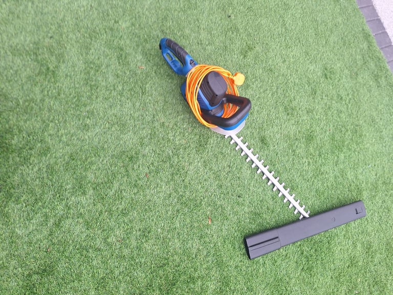 image for Hyundai electric hedge trimmer 