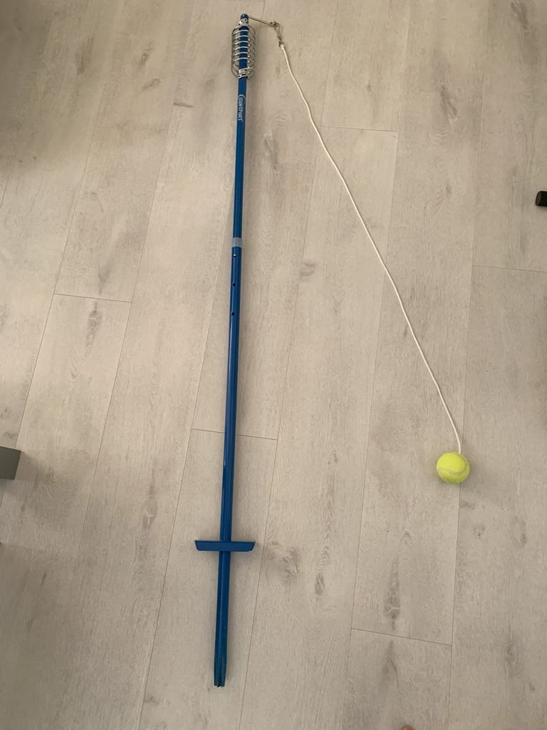 image for Excellent condition tetherball pole (ball+2 rackets included) 