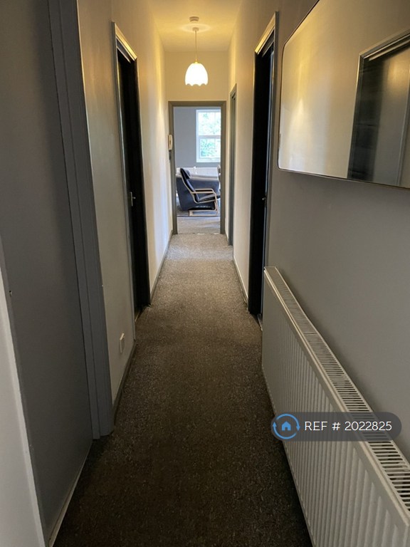 image for 2 bedroom flat in Mews, South Darenth, DA4 (2 bed) (#2022825)