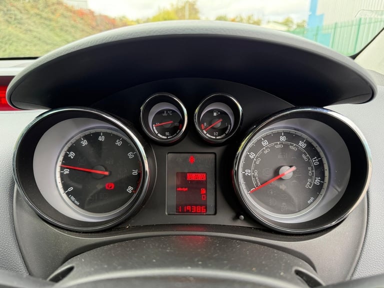 2012 Vauxhall Meriva 1.4T 16V SE 5dr MPV PETROL Manual