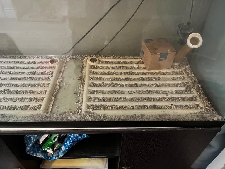 Fish tank 