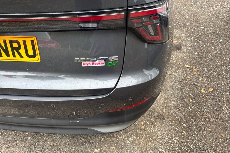2025 MG MGS5 170kW SE EV Long Range 64kWh 5dr Auto Estate Electric Automatic