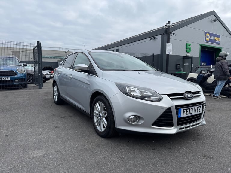2013 Ford Focus 1.6 125 Titanium 5dr Powershift HATCHBACK Petrol Automatic
