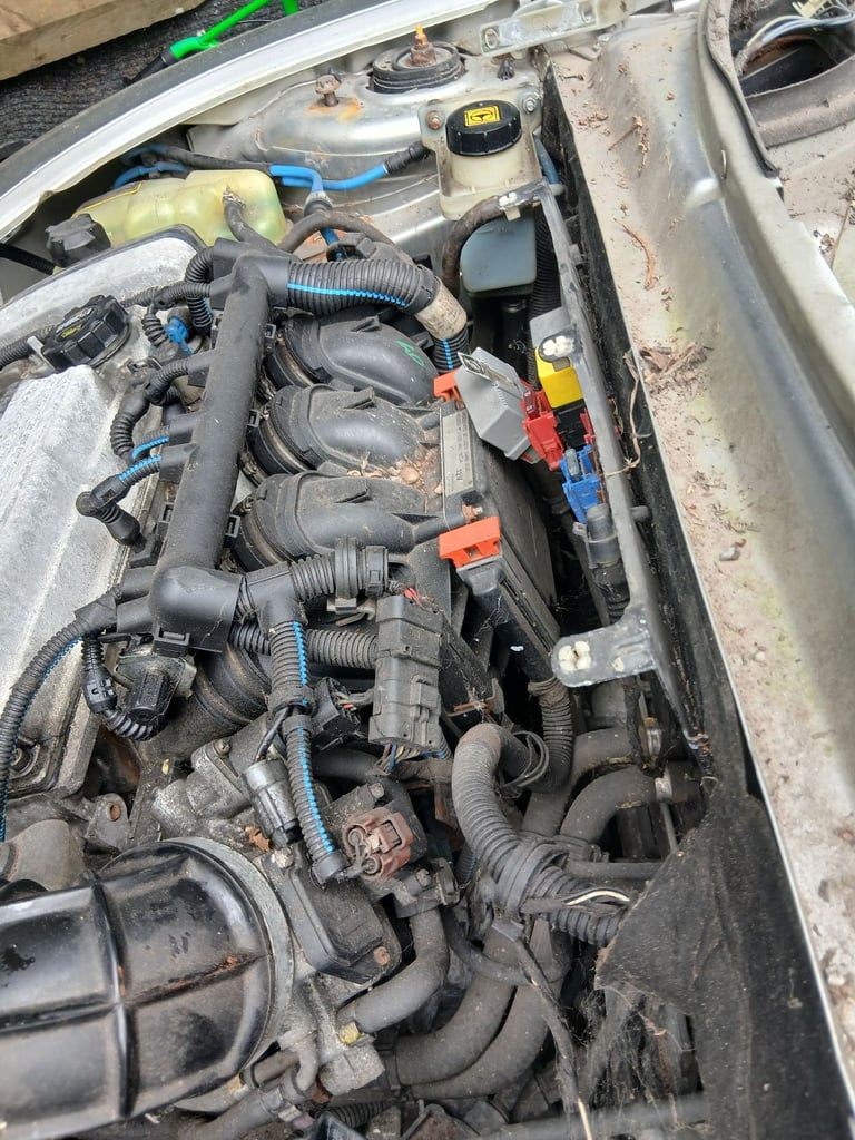 Leeds, Yorkshire. Fiat Barchetta cylinder head Complete with camshafts etc VGC 