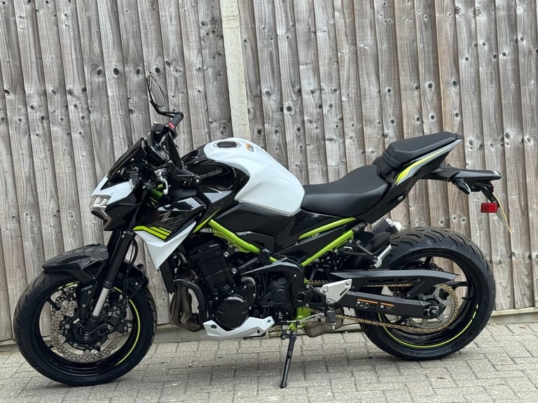KAWASAKI Z900 ABS 2020 (20) NAKED + IMMACULATE EXAMPLE