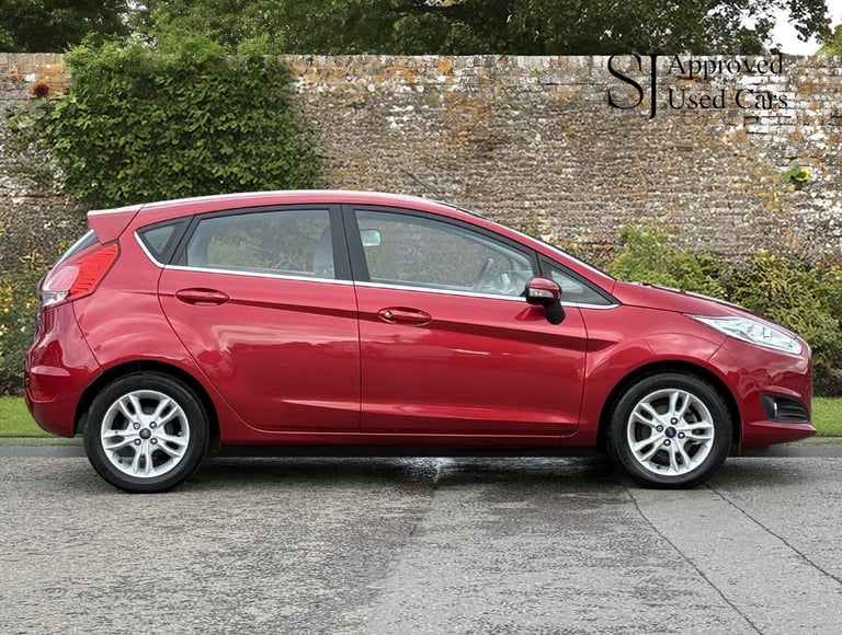 2017 Ford Fiesta 1.0T EcoBoost Zetec Euro 6 (s/s) 5dr HATCHBACK Petrol Manual