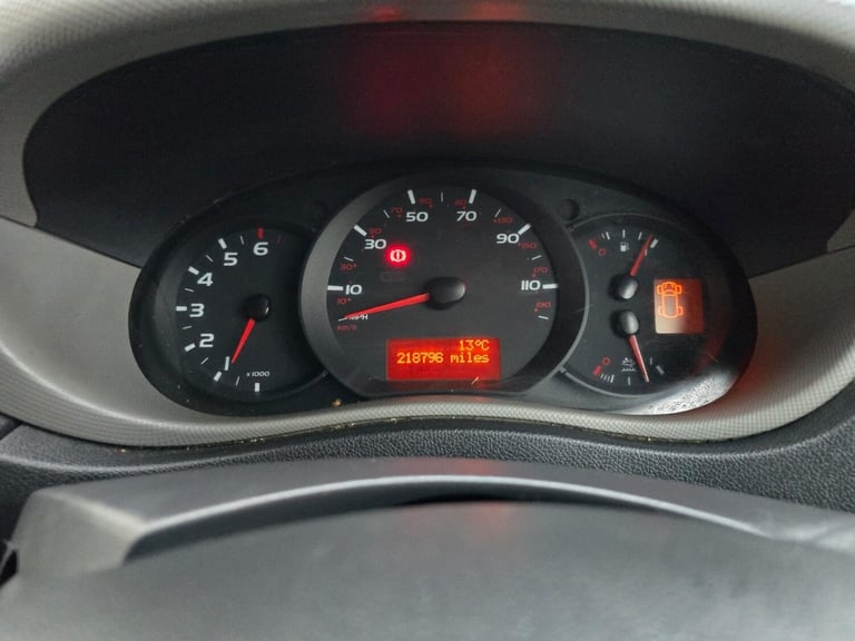 2017 Renault Master 2.3 DCI 145 LUTON CURTAIN SIDE TAIL LIFT CHASSIS CAB Diesel Manual