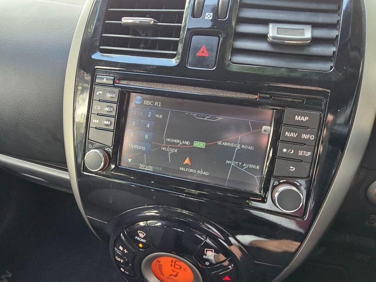 2015 Nissan Micra 1.2 Tekna Euro 5 5dr Hatchback Petrol Manual