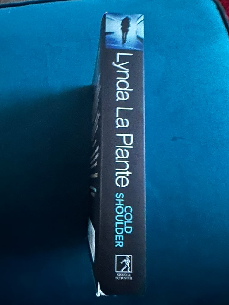 Cold Shoulder book by Lynda La Plante New