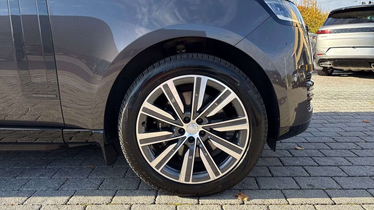 2024 Land Rover Range Rover 3.0 P460e Autobiography 4dr Auto ESTATE PETROL/ELECTRIC Automatic