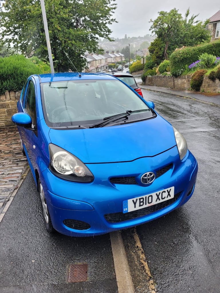 Toyota, AYGO, Hatchback, 2010, Manual, 998 (cc), 3 doors