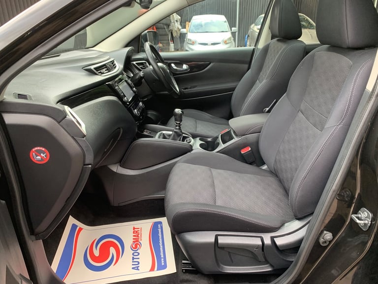 2016 Nissan Qashqai 1.2 DIG-T N-Connecta SUV 5dr Petrol Manual 2WD Euro 6 (s/s)