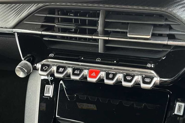 2024 Peugeot 2008 1.2 PureTech 130 Allure 5dr HATCHBACK PETROL Manual