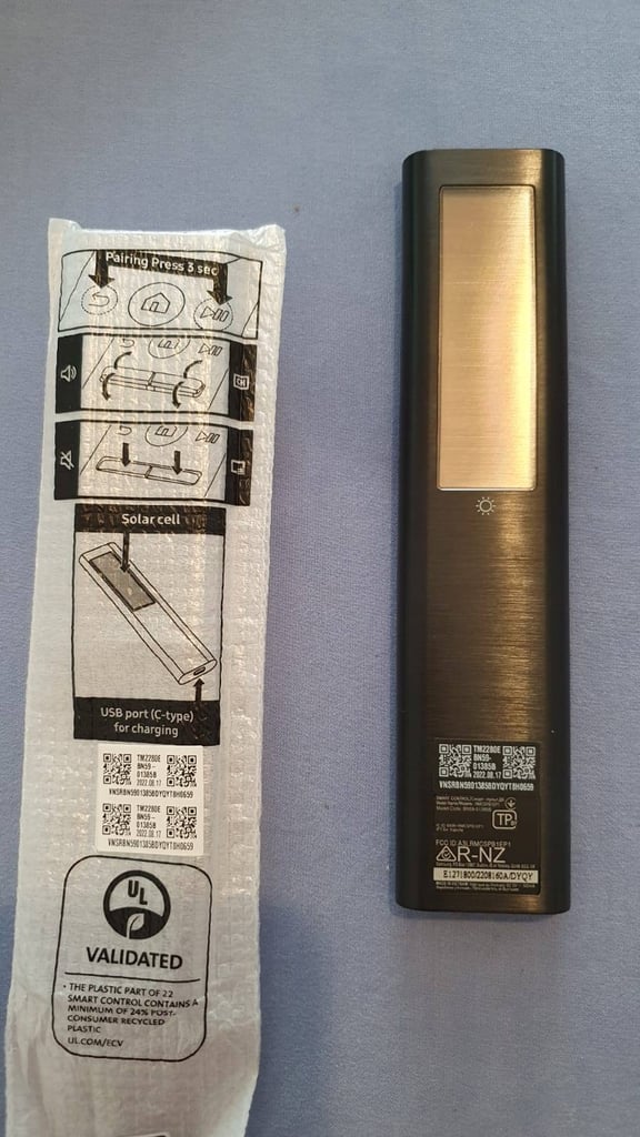 Brand new original Samsung solar powered voice remote control 