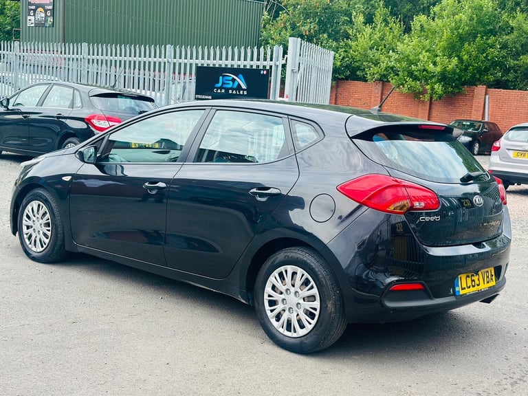 2014 Kia Ceed 1.6 CRDi EcoDynamics 1 Euro 5 (s/s) 5dr HATCHBACK Diesel Manual