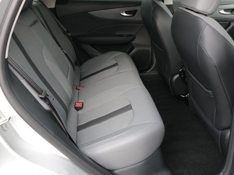 2025 MG MGS5 64kWh Trophy Long Range SUV 5dr Electric Auto (231 ps) HATCHBACK Electric Automatic