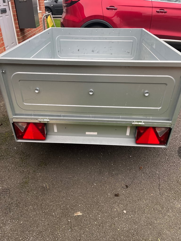 Maypole Car Trailer MP6812/Erde 122- Medium