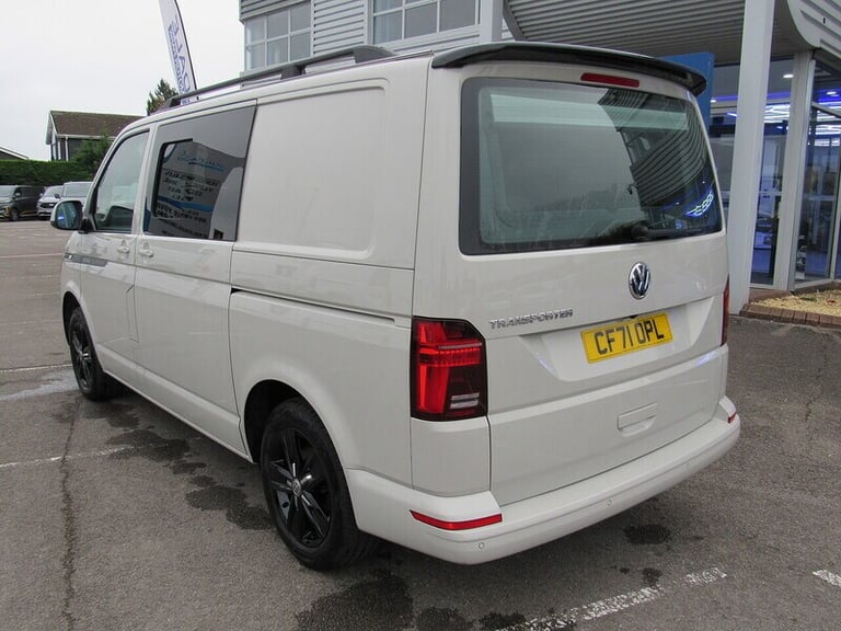 2022 Volkswagen Transporter TDI T28 Highline NO VAT DAY CAMPER VAN WITH HEATER AND SMART BED 2.0 ...