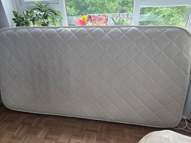 image for Single bed mattress - free