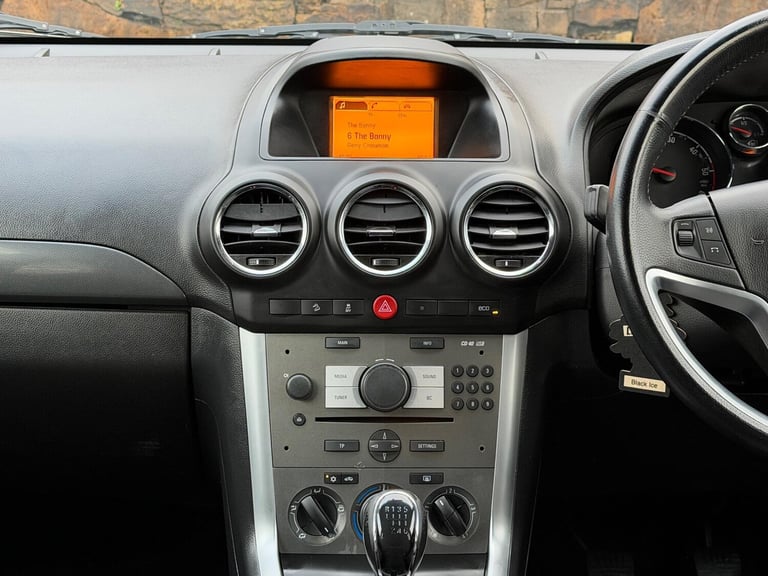 2015 Vauxhall Antara 2.2 CDTi Exclusiv 2WD Euro 5 (s/s) 5dr HATCHBACK Diesel Manual