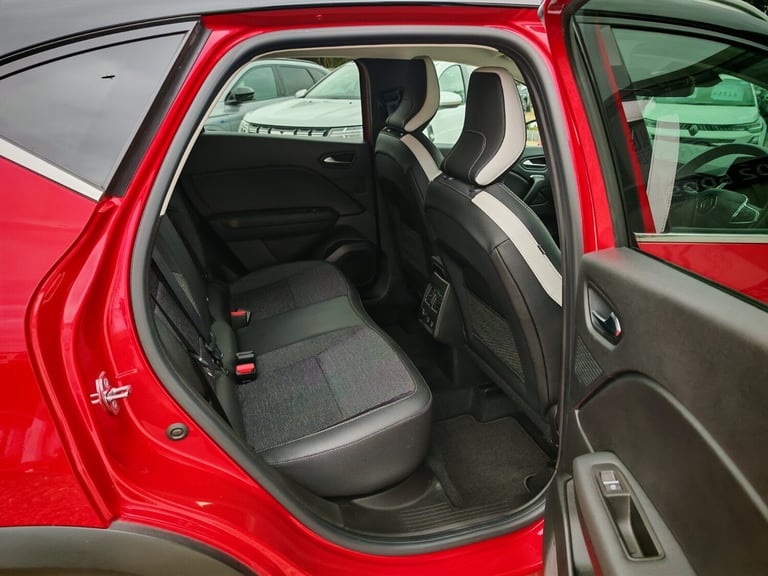 2023 Renault Captur 1.6 E-Tech full hybrid 145 Techno 5dr Auto Hatchback Hybrid Automatic