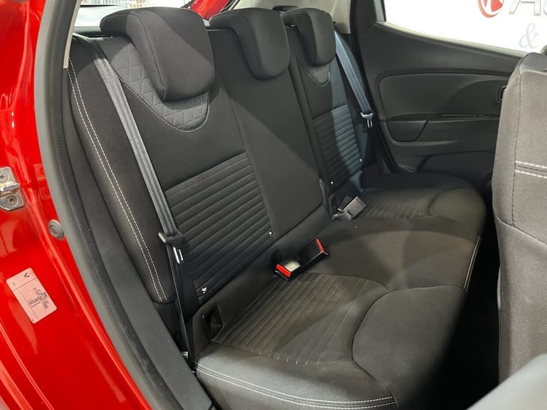 2014 Renault Clio 1.5 dCi Dynamique S MediaNav Hatchback 5dr Diesel Manual Euro 5 (s/s) (90 p Hat...