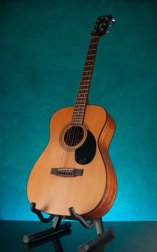 image for Cort Concert Acoustic Guitar AF510 NS Natural Wood with Genuine Cort Soft Case