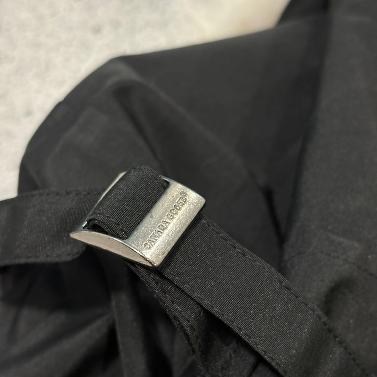 Men’s Canada Goose Langford Parka with fur black size Medium 