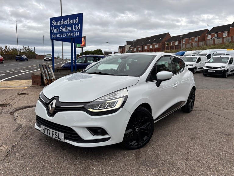 image for 2017 Renault Clio 1.5 dCi Signature Nav Euro 6 (s/s) 5dr HATCHBACK Diesel Manual