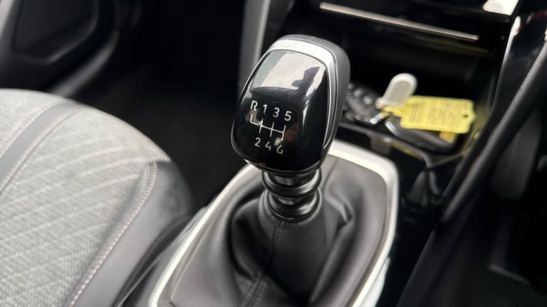 2025 Peugeot 208 1.2 PureTech Allure Hatchback 5dr Petrol Manual Euro 6 (s/s) (100 ps) Hatchback ...