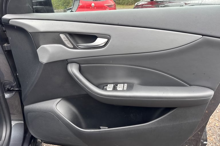 2025 MG MGS5 170kW SE EV Long Range 64kWh 5dr Auto Estate Electric Automatic