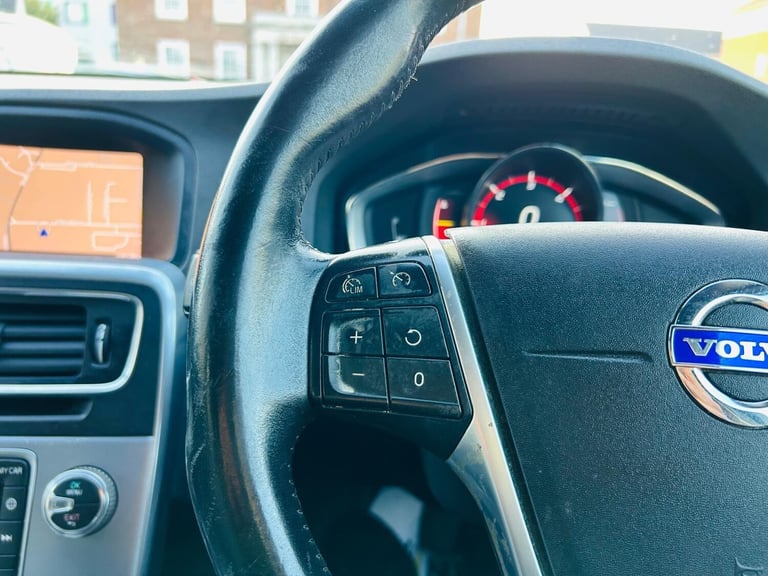 2017 Volvo V60 2.0 D4 SE Lux Nav Auto Euro 6 (s/s) 5dr ESTATE Diesel Automatic