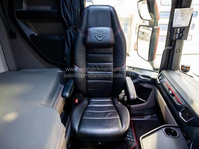 2021 (21) SCANIA 580S V8 HIGHLINE 6X2 TAG AXLE