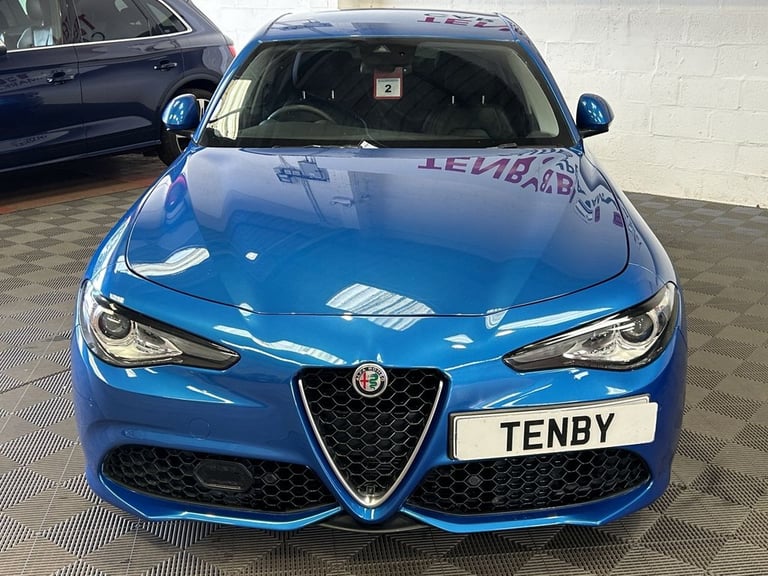 2018 Alfa Romeo Giulia 2.0T Veloce Saloon 4dr Petrol Auto Euro 6 (s/s) (280 ps) Saloon Petrol Aut...