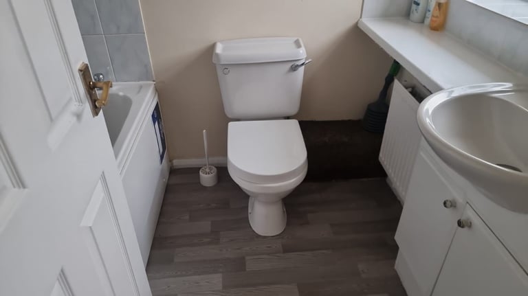 4 bedrooms house available to rent in Thamesmead, SE28