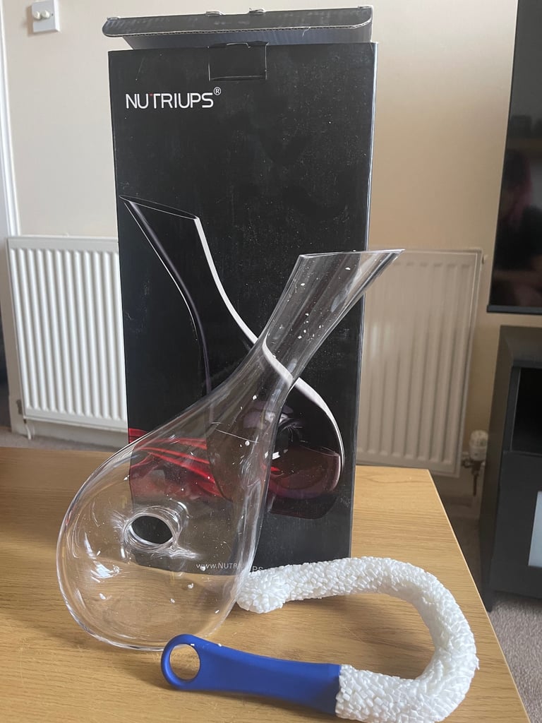 NUTRIUPS 1.2L Wine Decanter, Crystal Red Wine Carafe, Lead-Free