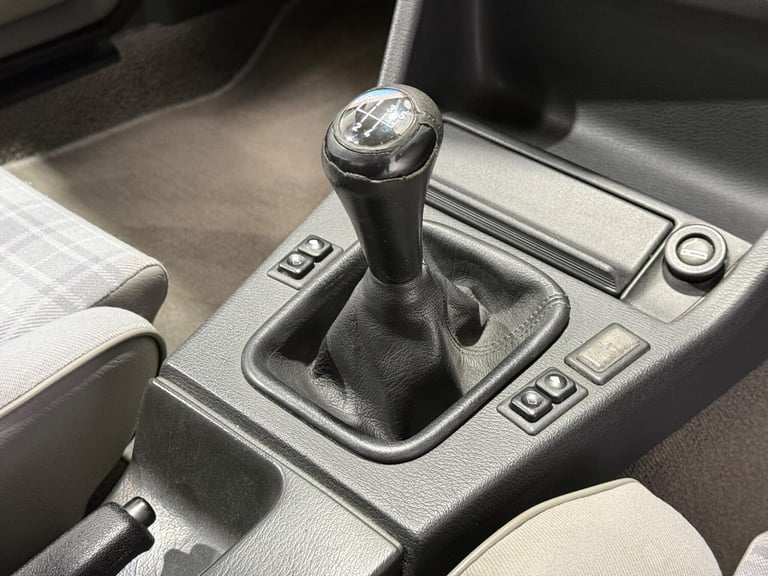  BMW 3 Series 1.8 318i S 2dr Petrol Manual