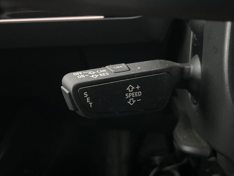 2021 Audi Q4 e-tron 35 S line SUV 5dr Electric Auto 55kWh (170 ps) - LANE DEPARTURE  - SPORTS S S...