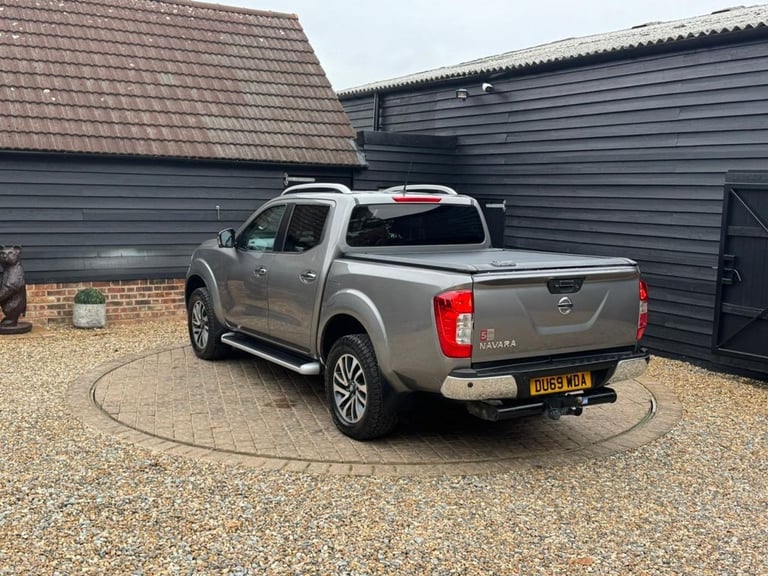 2019 Nissan Navara Double Cab Pick Up Tekna 2.3dCi 190 4WD Auto PICK UP DIESEL Automatic