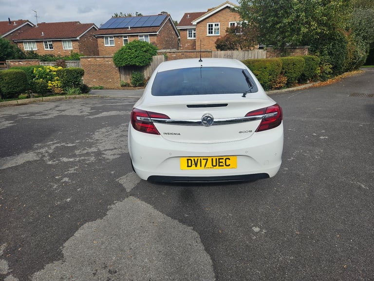 vauxhall insignia SRI 1.6cdti economy model 2017 6 speed ULEZ COMPLIANT NEW TIMING CHAIN 