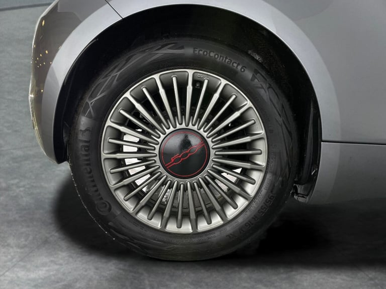 2022 Fiat 500e 42kWh RED Hatchback 3dr Electric Auto (118 ps) - CRUISE - SPEED LIMIT RECOG Hatchb...