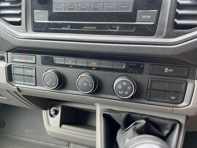 VOLKSWAGEN CRAFTER CR35 2.0 TDI 140PS FWD STARTLINE BOX VAN 21 REG 49,000 MILES