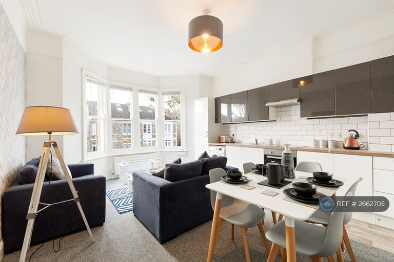 5 bedroom flat in Cranbrook Road, Bristol, BS6 (5 bed) (#2662705)