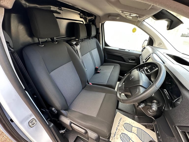 2023 Peugeot Expert 2.0 BlueHDi 1400 Professional Premium + Standard Panel Van MWB Euro 6 6dr PAN...