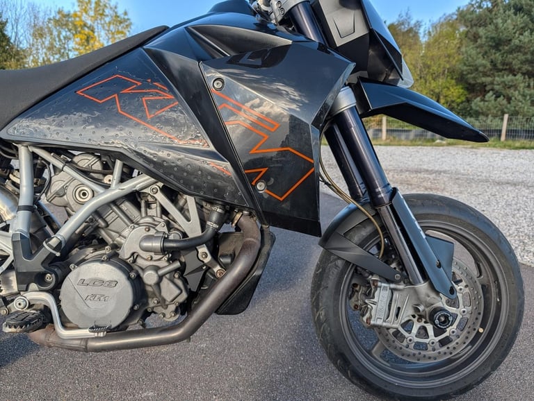 2005 KTM 950 SUPERMOTO