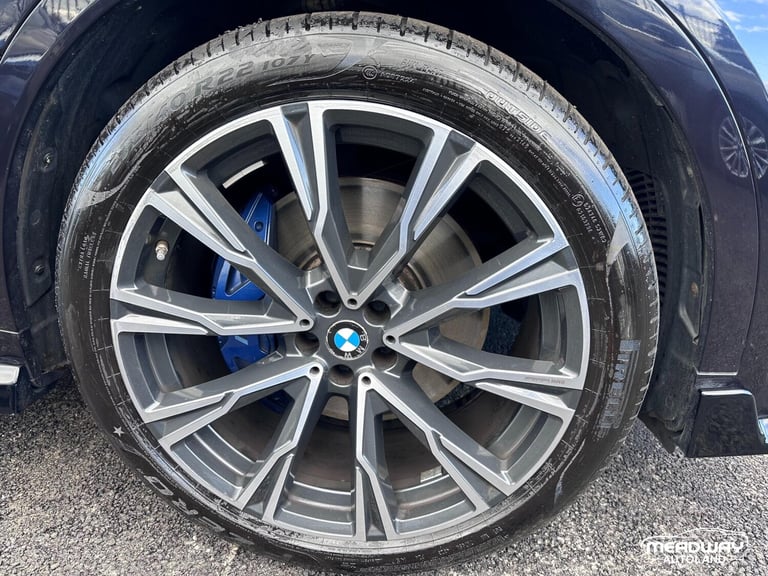2022 BMW X7 4.4 M50i V8 Dark Shadow Edition SUV 5dr Petrol Auto xDrive Euro 6 (s/s) (53 ESTATE Pe...