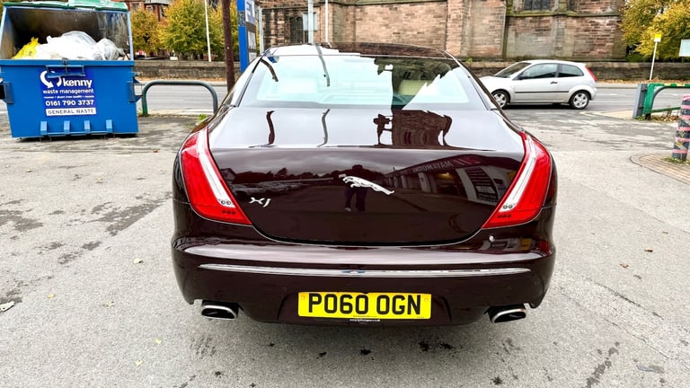 2010 Jaguar XJ 3.0d V6 Premium Luxury 4dr Auto SALOON Diesel Automatic