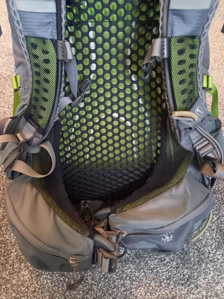 Backpack - Osprey Atmos AG 65 